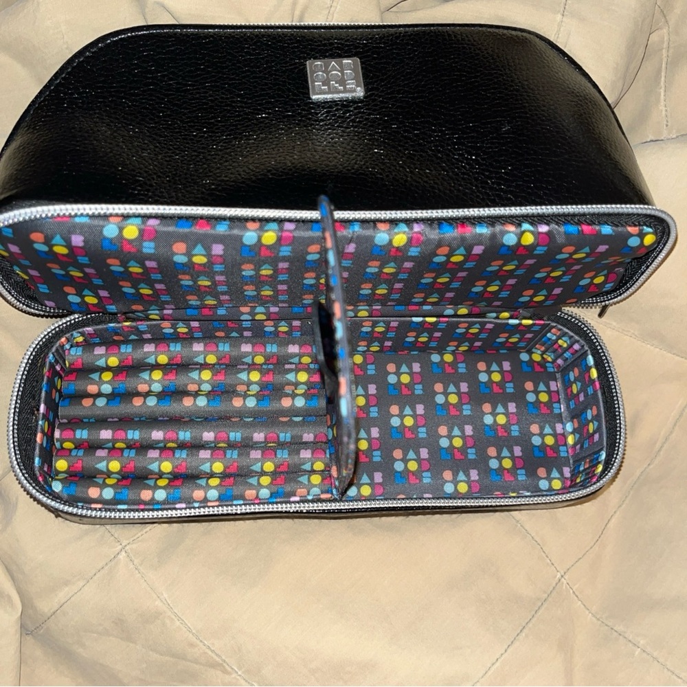 Caboodles Black Cosmetic/jewelry bag - Picture 5 of 6